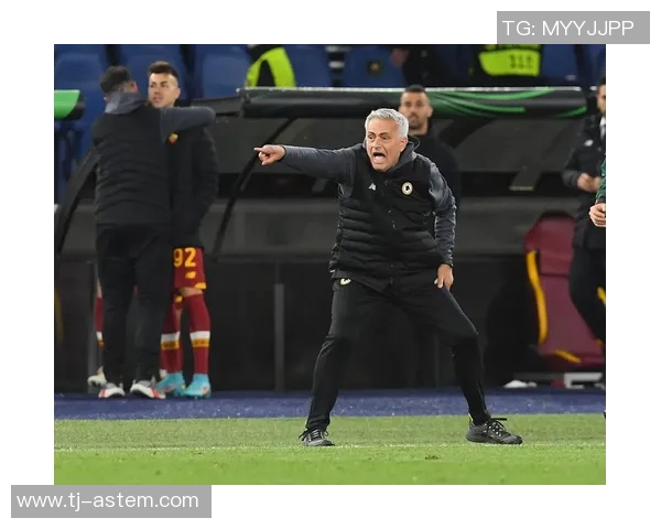 足球明星白发人:岁月的沉淀与球场的传奇交织成的故事