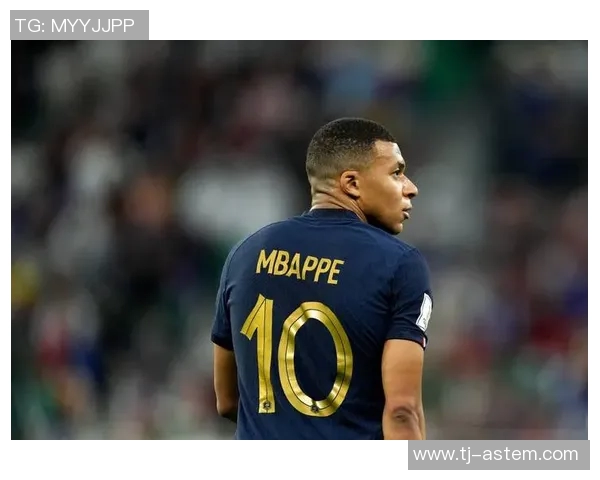 足球明星的收入揭秘他们如何在赛场外吸金的多重途径